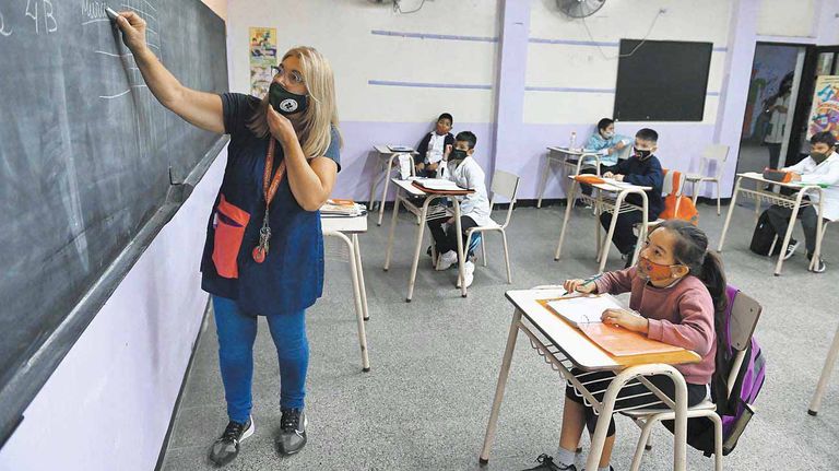 20210911_docentes_clases_telam_g