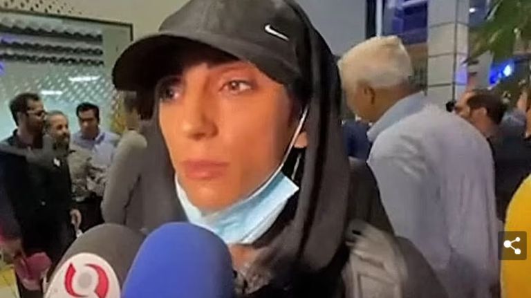 Elnaz Rekab