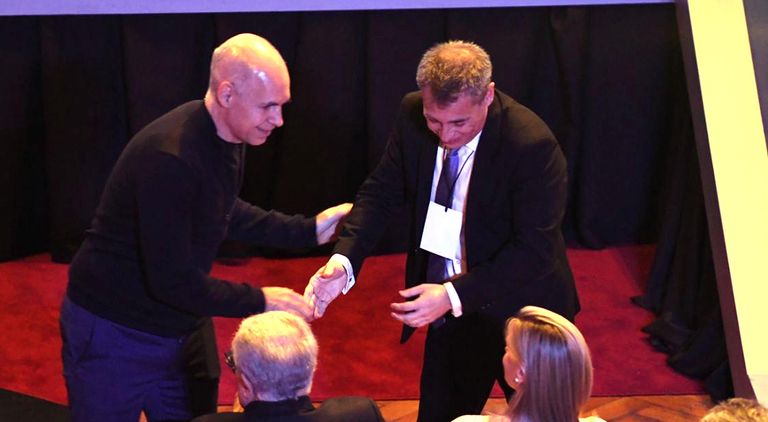 invitados especiales y colaboradores en el debate_g 20191020