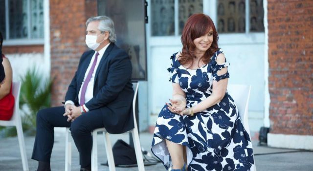 Cristina y Alberto ¿Quién maneja a quién?