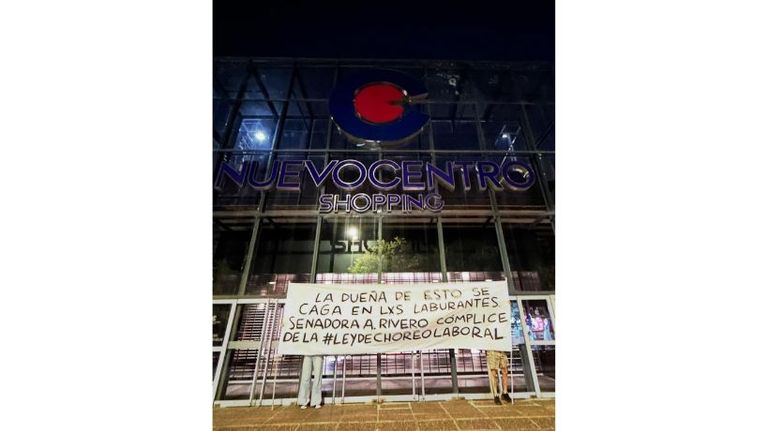 Carteles en Córdoba Nuevo Centro Shopping