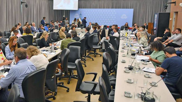20230121_dnu_ley_omnibus_debate_diputados_na_g