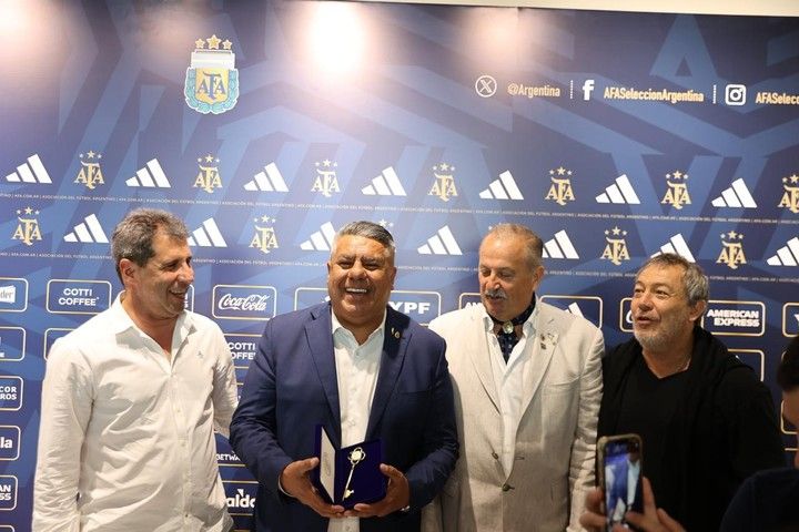 El ‘Chiqui’ Tapia recibió las llaves de la ciudad de Miami