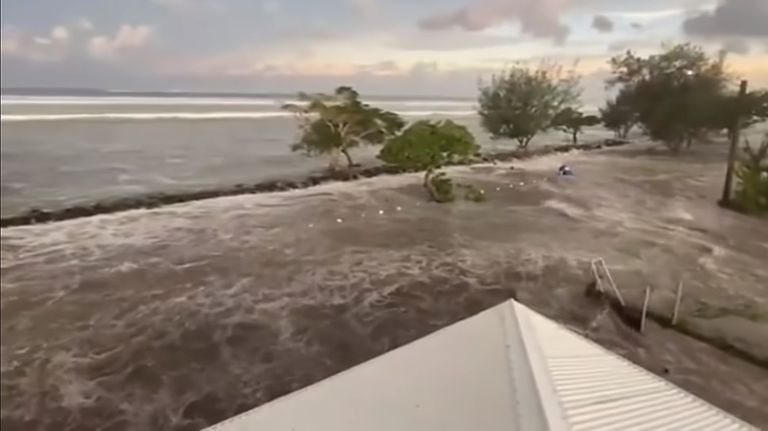 volcan tsunami tonga
