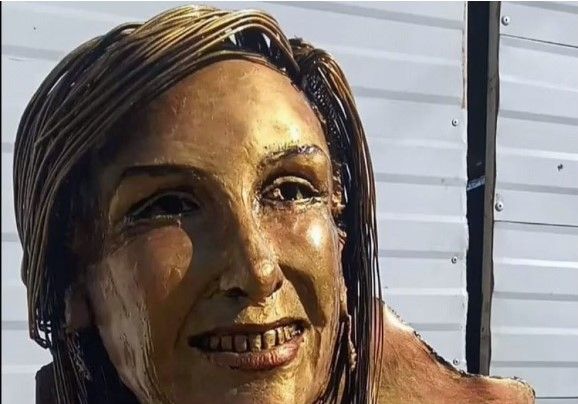 La estatua de Mirtha Legrand