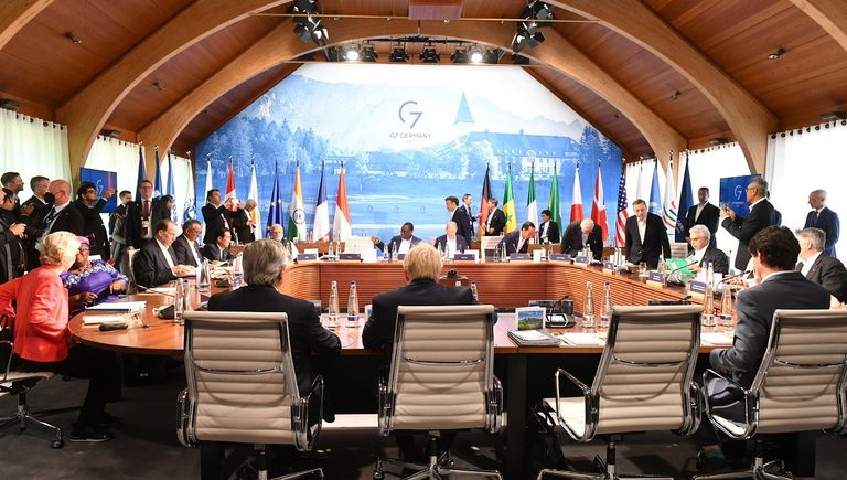 Alberto Fernánez en la reunión del G7