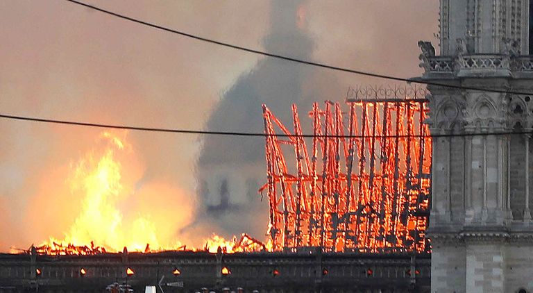 Notre Dame incendio 04152019