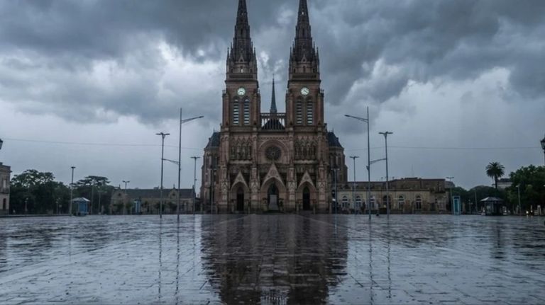 La caminata a Luján se caracterizará por tormentas, lluvias y neblinas