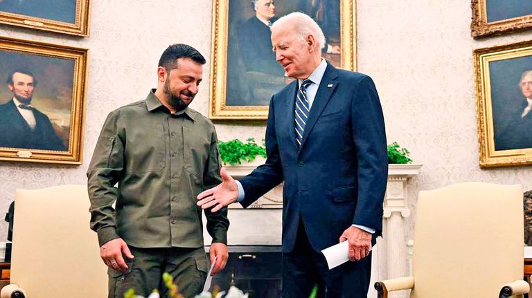 2023_12_30_biden_zelenski_afp_g
