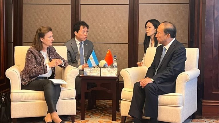 Diana Mondino en China 1 g_20240428