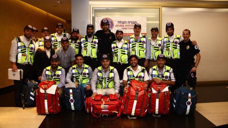 los voluntarios de Jevra Hatzalah Argentina.