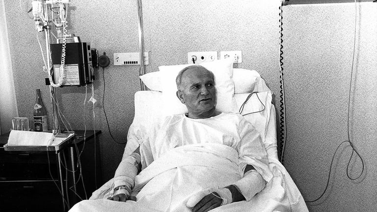 ali agca juan pablo ii wojtyla