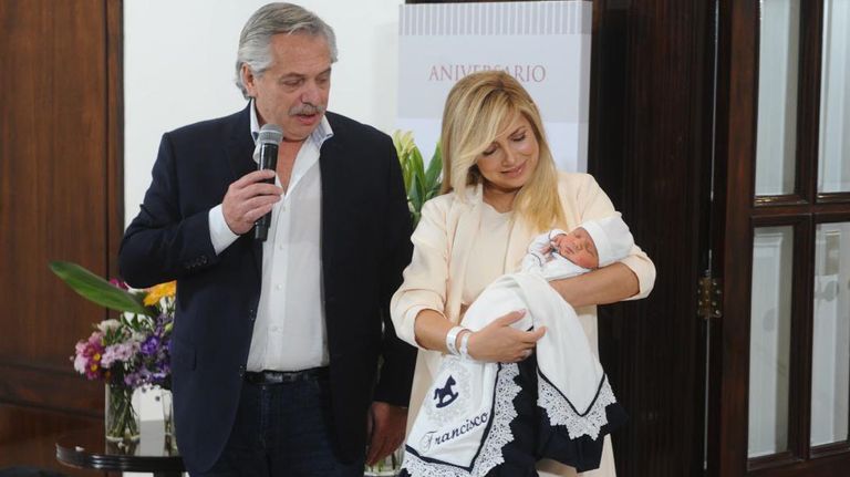 Declaraciones del presidente y la primera dama tras el nacimiento de su hijo Francisco 20220414