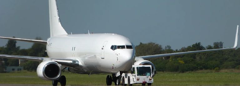 0404_BOEING 737-800