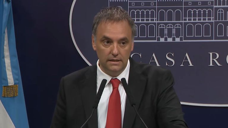 Manuel Adorni