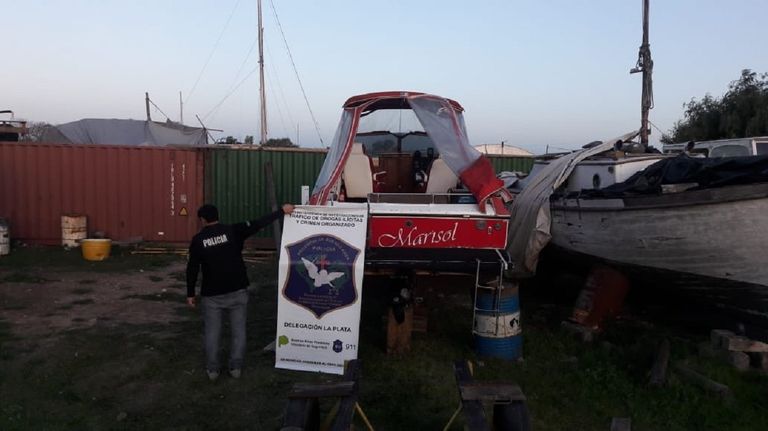 Vehículos secuestrados en la causa.