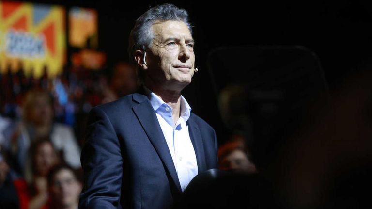 Macri asumió formalmente como presidente del PRO