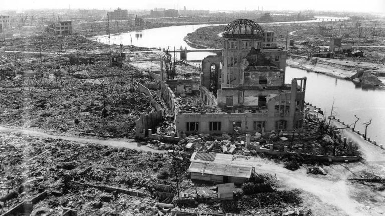 Exposición sobre las bombas atómicas y la paz de Hiroshima y Nagasaki