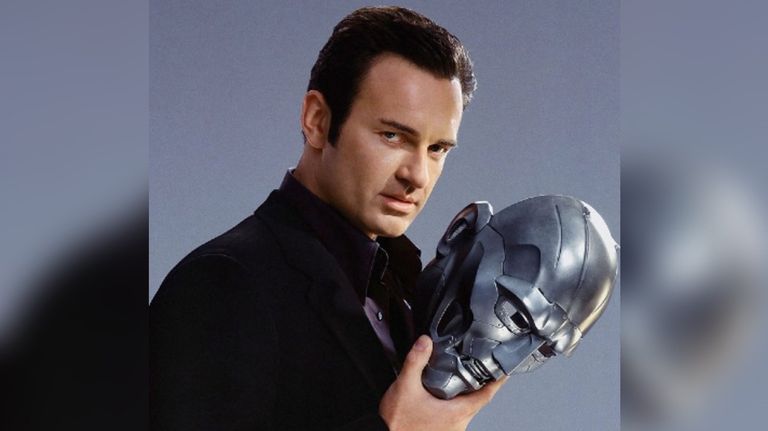 Julian McMahon