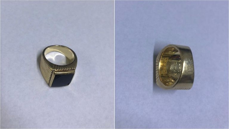 El anillo sustraído tenía una inscripción con el nombre de los hijos del ex presidente.