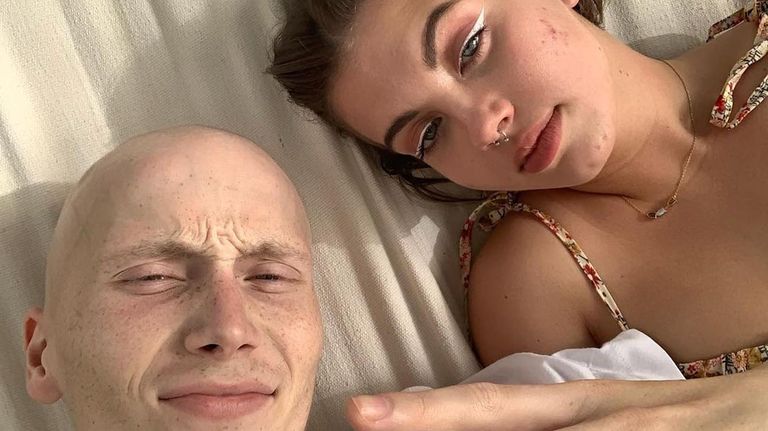 Charlie, el tiktoker español que luchaba contra el cáncer 20220823