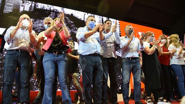 Acto UCR en el estadio de Huracan 20211028