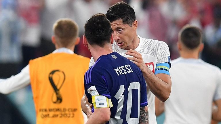 Messi y Lewandowski 20221130