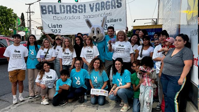 Yanina Vargas en la campaña de Baldassi