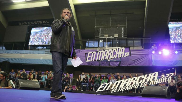 El dirigente de la CTEP, Juan Grabois durante el acto de lanzamiento de EN MARCHA, bajo la consigna “el tiempo es ahora” en el microestadio de Ferro.