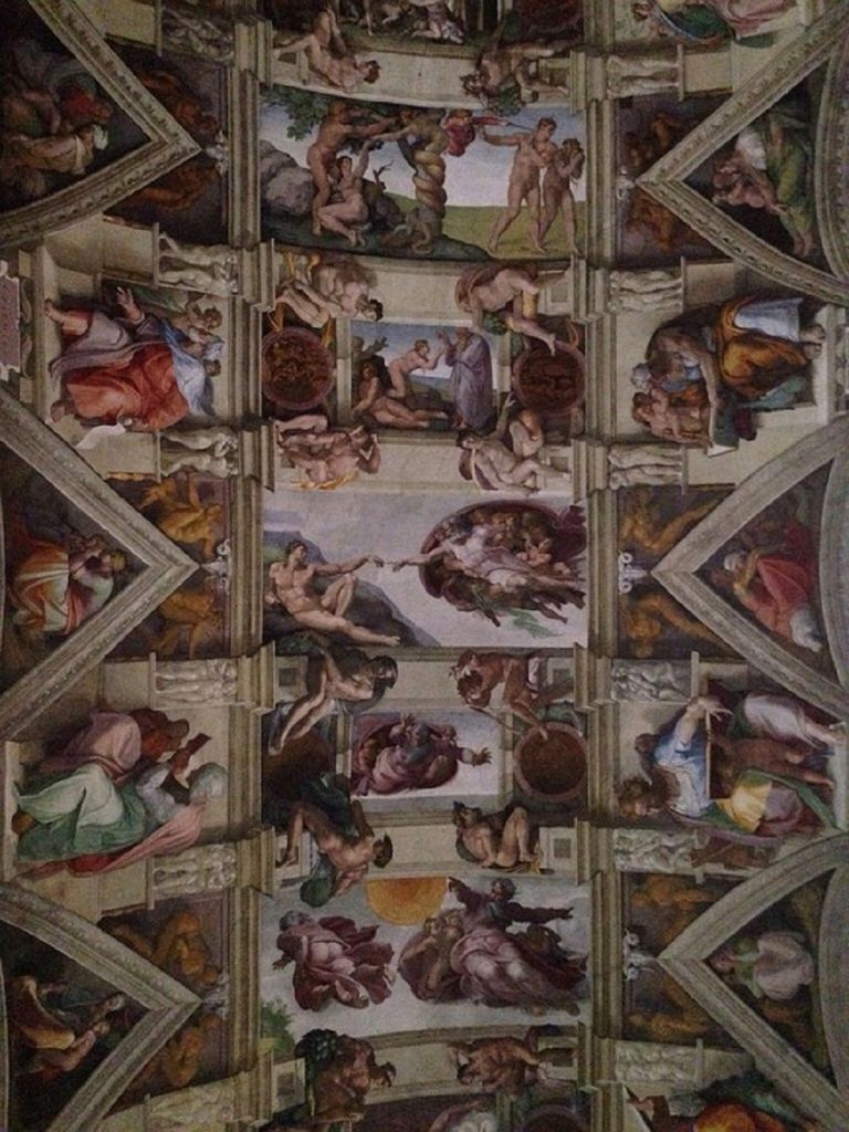 Una vista del techo de la Capilla Sixtina