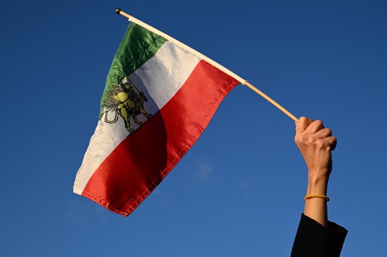 Irán
