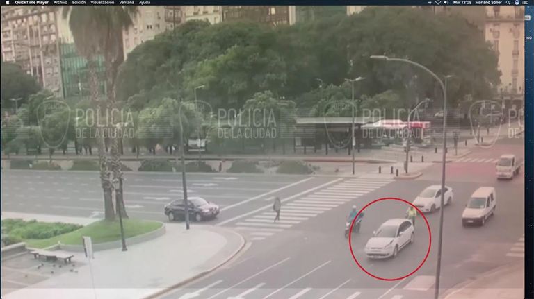 Automovilista que evade control policial 20210427