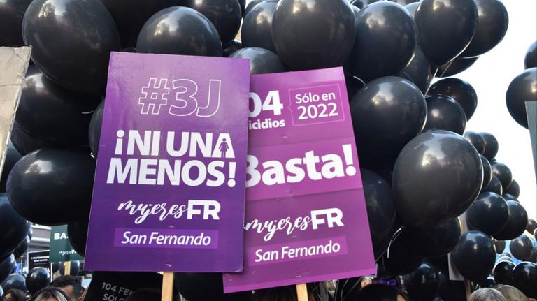 Marcha Ni Una Menos previa en el Congreso 20220603