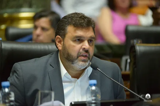 Facundo Del Gaiso: “La ludopatía digital hizo de cada teléfono un casino y se transformó en la pandemia de los jóvenes”