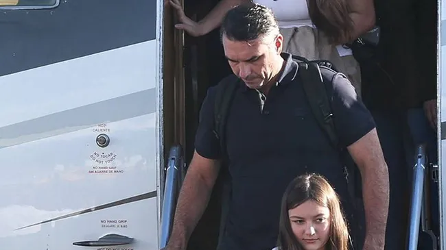 La Justicia ordenó al Gobierno que informe sobre los movimientos de Flávio Bolsonaro en Argentina