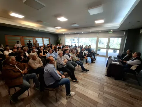 Con Prunotto y Brandán en la mesa, más de 60 intendentes "no peronistas" arman su bloque para 2027