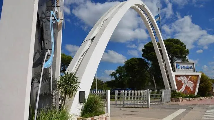 Visita del Papa a Córdoba: toda la dirigencia política ya recibió su acreditación e invitación