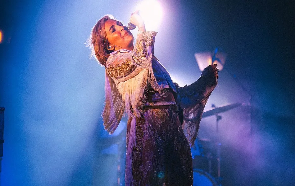 De sus inicios tímidos al debut en Buenos Aires: Paula Mattheus y el viaje emocional de un pop-rock sin filtros