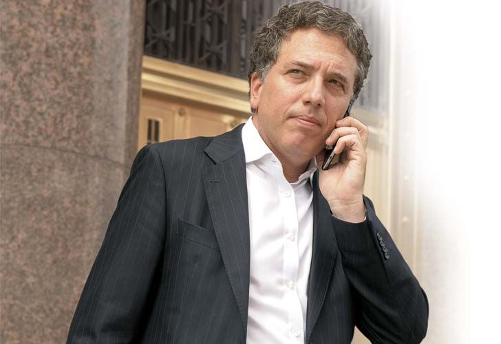 La oposición criticó a Dujovne y Cristina lo comparó con Cavallo
