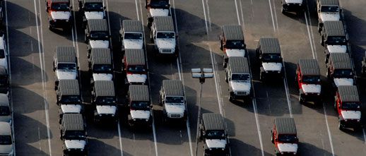 Ocho automotrices venderán vino, soja y hasta maní para poder importar