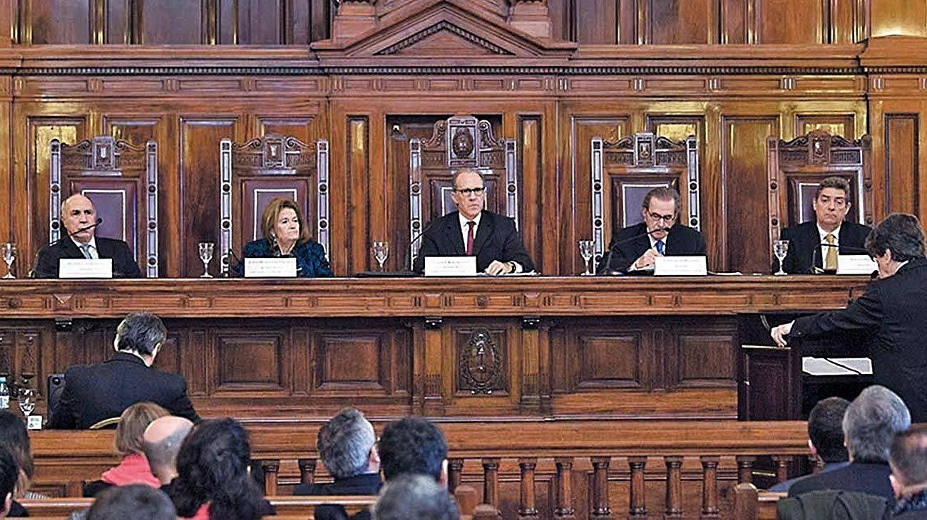 El Consejo para la reforma de la Corte concluye su dictamen