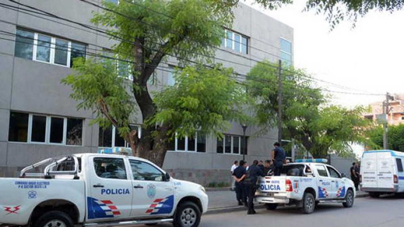 Asfixiaba a su abuelo con una bolsa si se negaba a darle dinero