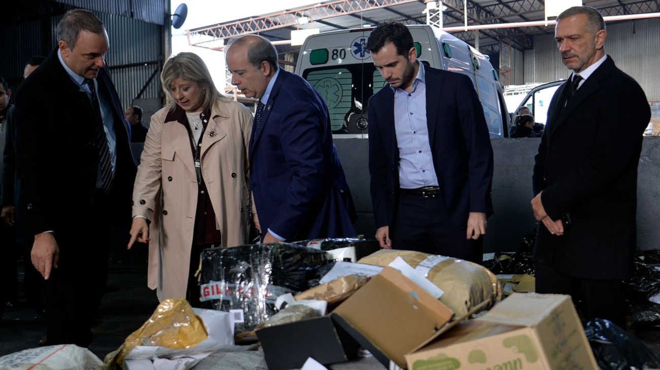 Adorni presente: acompañó a Monteoliva en un operativo de destrucción de drogas