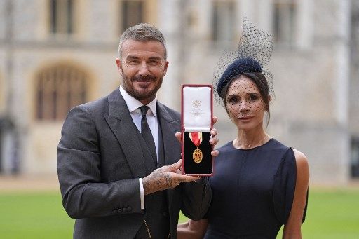 Beckham se convirtió en "Sir David" al ser nombrado Caballero por el rey Carlos III