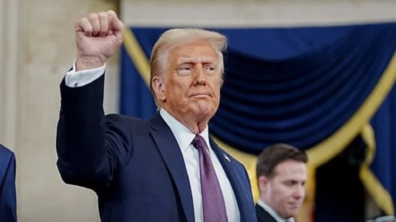 Impugnan la orden de Donald Trump de desmantelar medios financiados por Estados Unidos en el extranjero