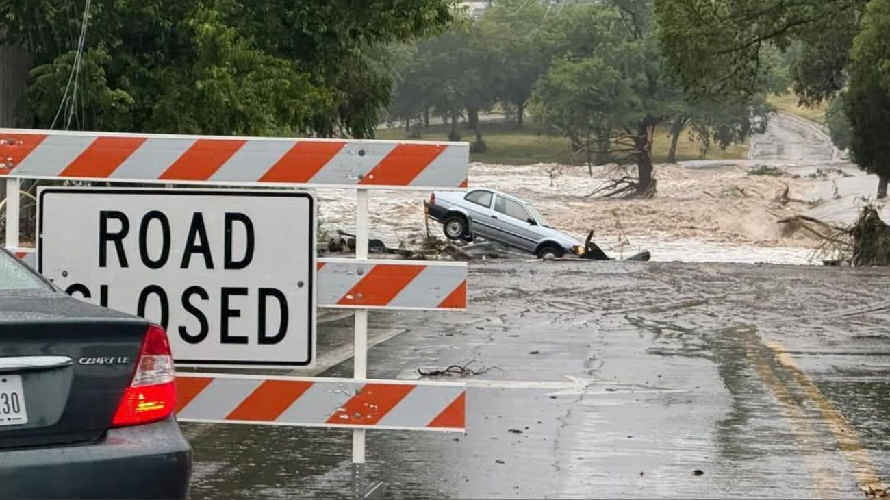 Dramática inundación en Texas: por lo menos 13 muertos y más de 20 niñas desaparecidas