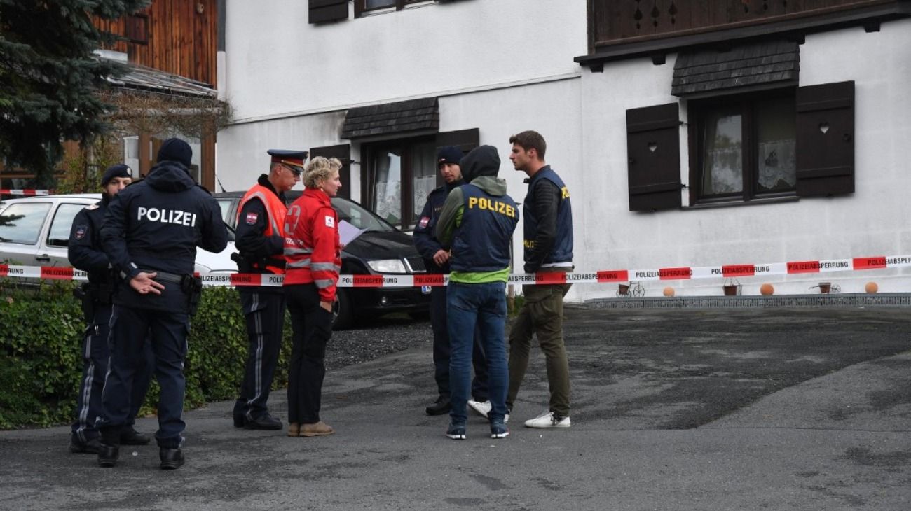 Su novia lo dejó y en venganza la mató a ella, a su nueva pareja, a sus padres y a su hermano