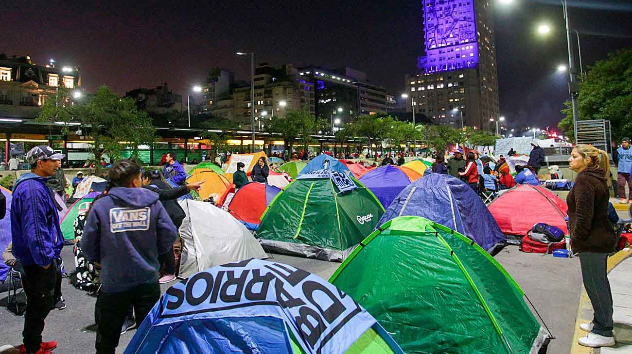 Plan antipiquetes de JxC: duras sanciones a los movimientos sociales, pero que la gente siga cobrando