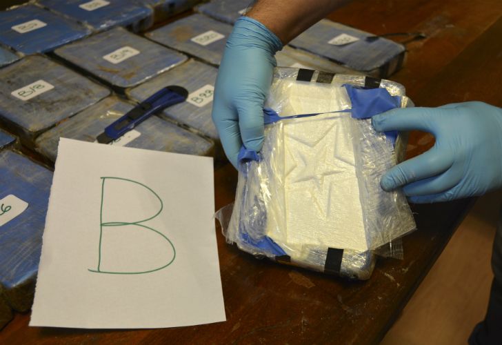 La droga encontrada en la embajada de Rusia podría estar vinculada a Uruguay