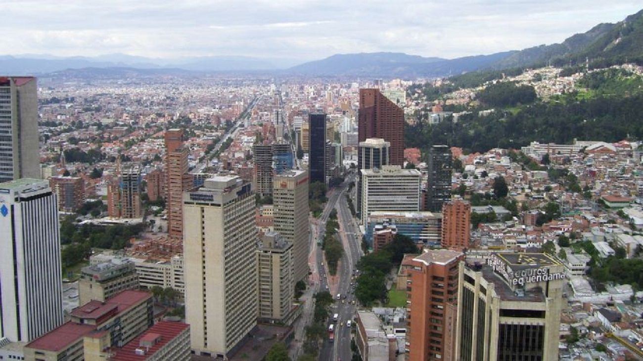 Acusan a Colombia de usar "trucos contables" para reducir su déficit